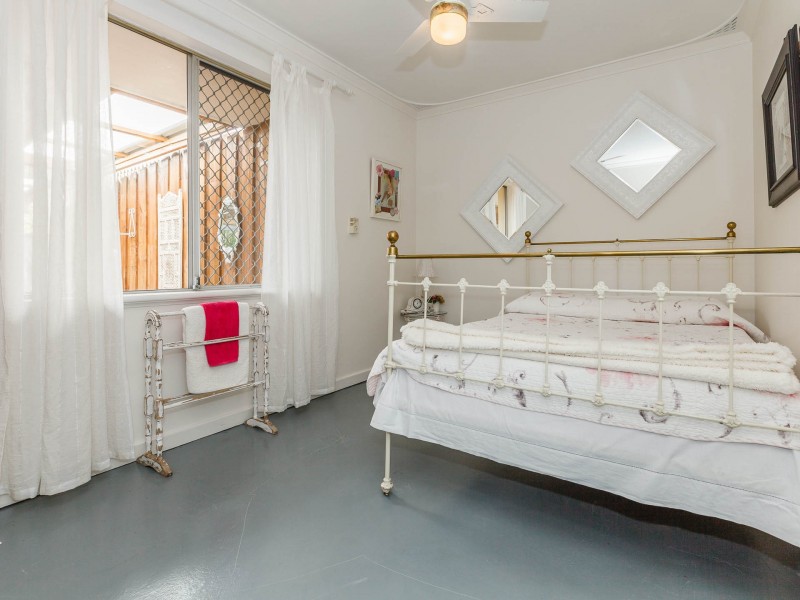 118 Karrinyup Road, Karrinyup WA 6018