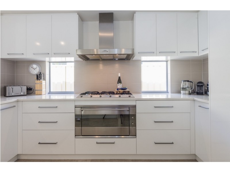 208 Newborough Street, Karrinyup WA 6018