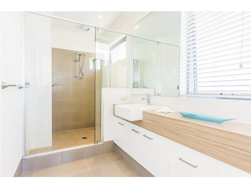 208 Newborough Street, Karrinyup WA 6018