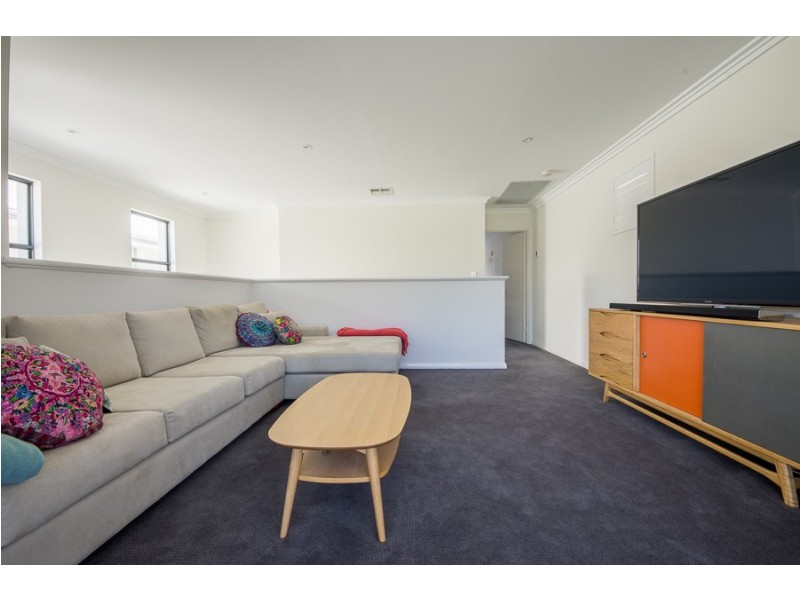 208 Newborough Street, Karrinyup WA 6018