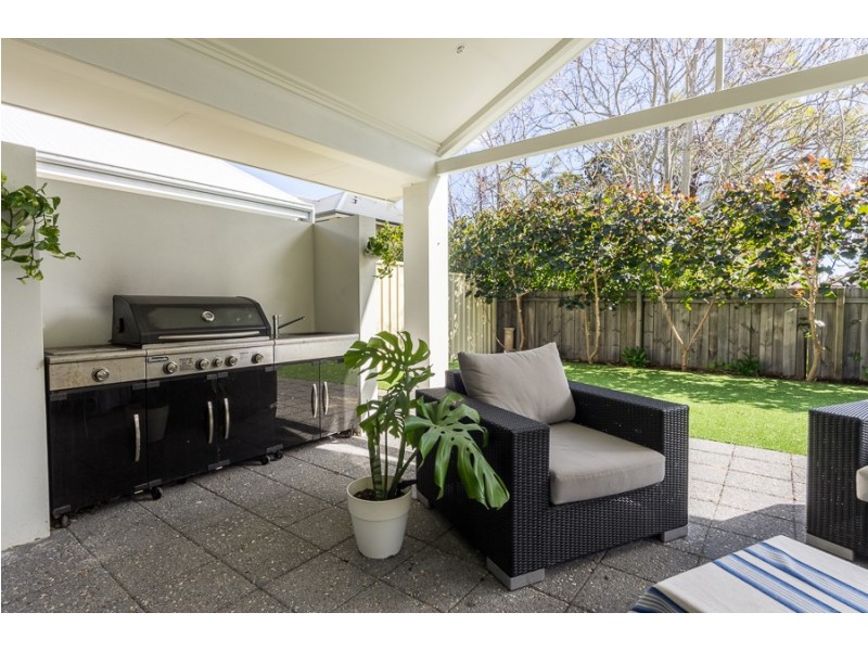 208 Newborough Street, Karrinyup WA 6018