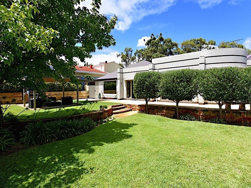 172 Grantham Street, Floreat WA 6014