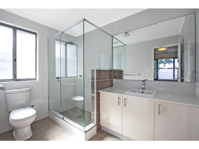 11 Clague Street, Rivervale WA 6103