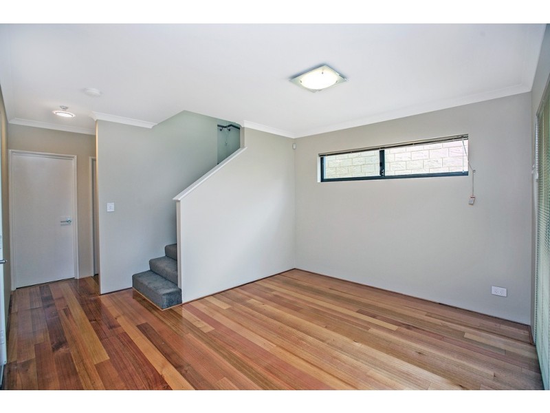 11 Clague Street, Rivervale WA 6103