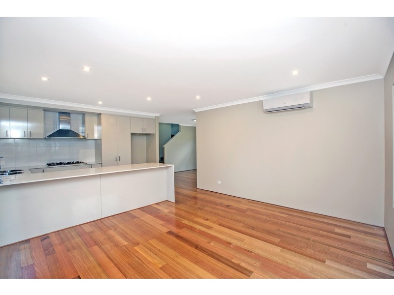 11 Clague Street, Rivervale WA 6103