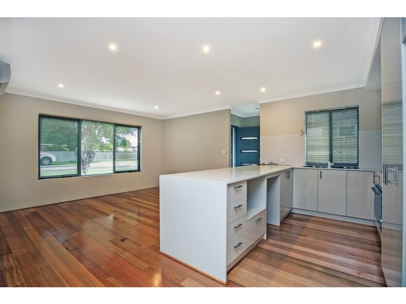 11 Clague Street, Rivervale WA 6103