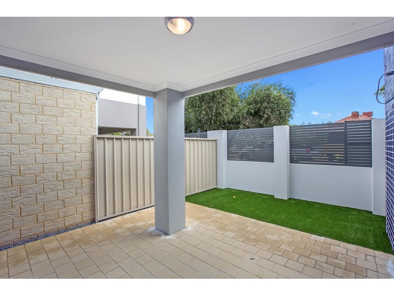 11 Clague Street, Rivervale WA 6103