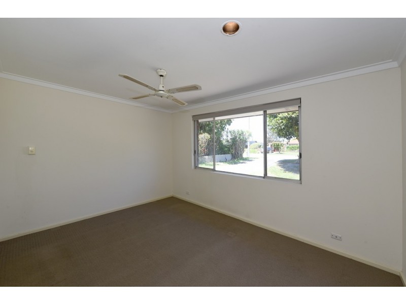 114 Cortis Way, Langford WA 6147