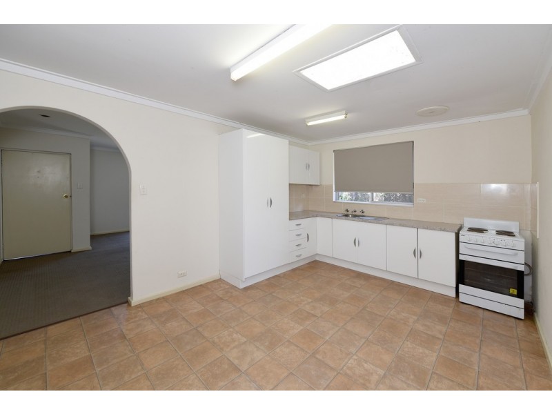 114 Cortis Way, Langford WA 6147