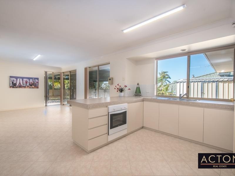 26 Banfield Grove, Clarkson WA 6030