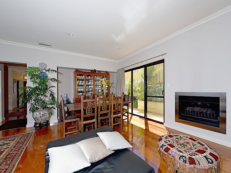 7 St Lucia Road, Iluka WA 6028