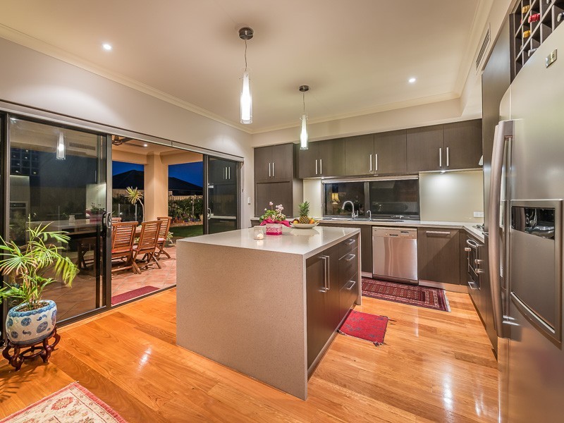 7 St Lucia Road, Iluka WA 6028