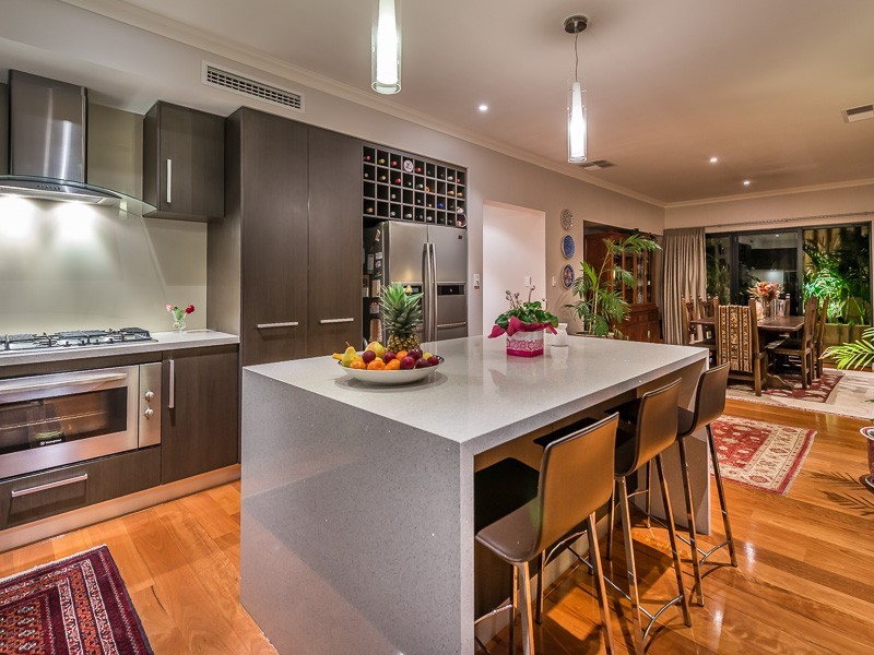 7 St Lucia Road, Iluka WA 6028