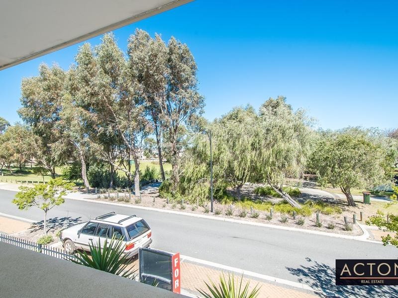 29 Nankeen Circle, Tapping WA 6065