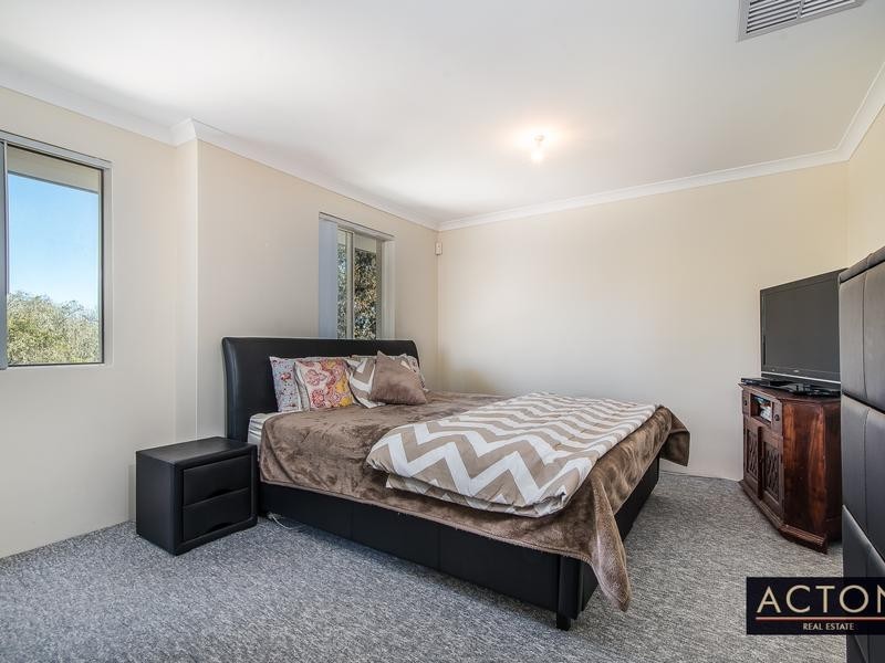 29 Nankeen Circle, Tapping WA 6065
