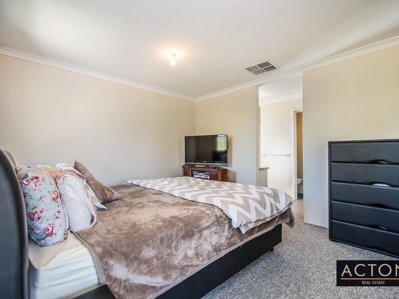 29 Nankeen Circle, Tapping WA 6065