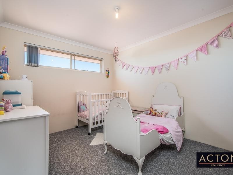 29 Nankeen Circle, Tapping WA 6065