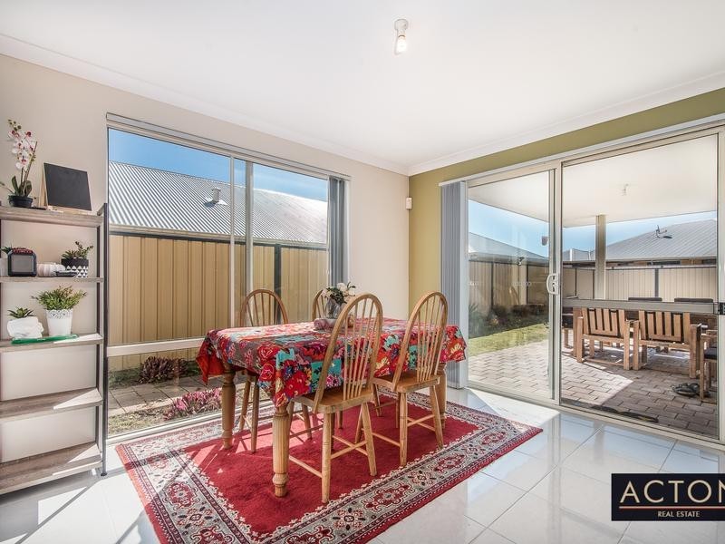 29 Nankeen Circle, Tapping WA 6065