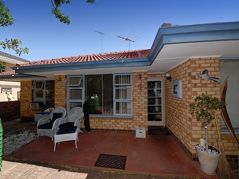 5 Lilika Road, City Beach WA 6015