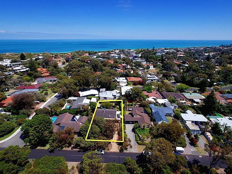 17 Launceston Avenue, City Beach WA 6015