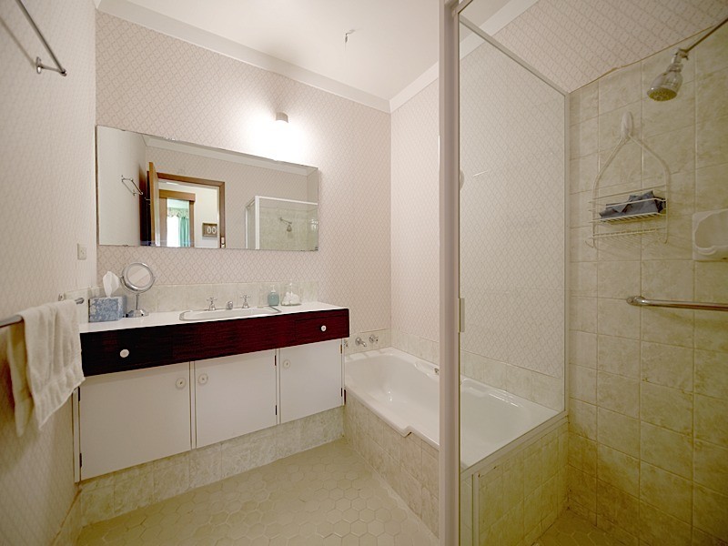 17 Launceston Avenue, City Beach WA 6015