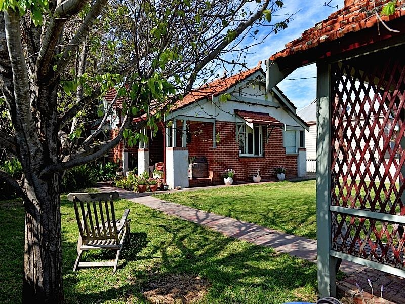 44 Harcourt Street, Bassendean WA 6054