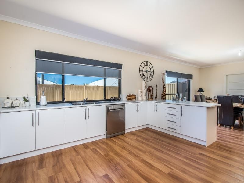 12 Tyringa Crescent, Burns Beach WA 6028