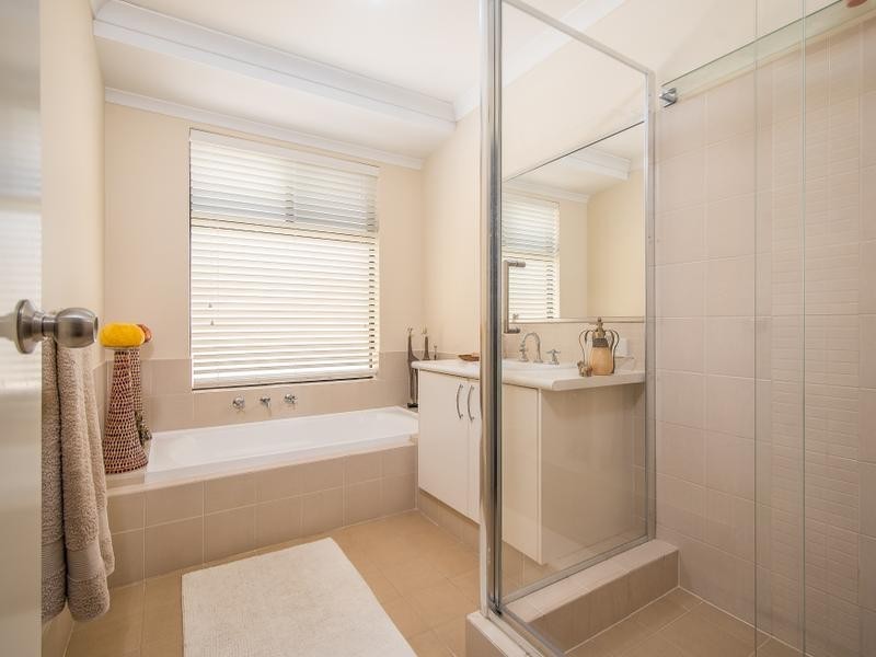 12 Tyringa Crescent, Burns Beach WA 6028