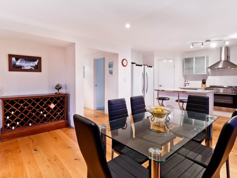 40 Clevedon Place, Kallaroo WA 6025