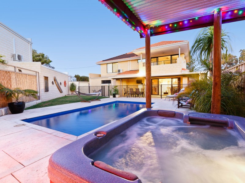 40 Clevedon Place, Kallaroo WA 6025