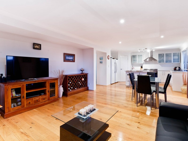 40 Clevedon Place, Kallaroo WA 6025