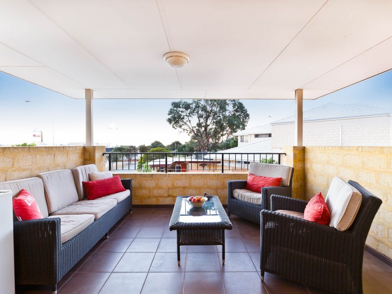 40 Clevedon Place, Kallaroo WA 6025