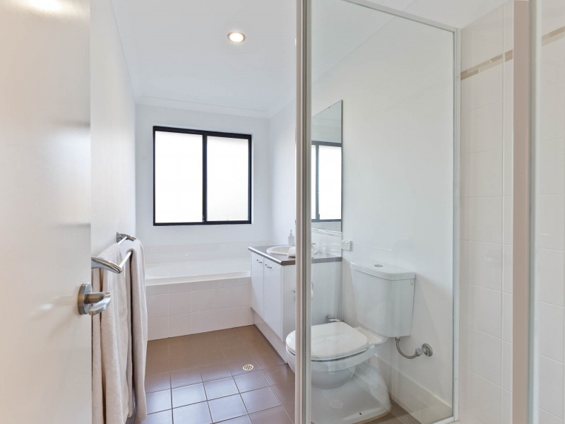 40 Clevedon Place, Kallaroo WA 6025