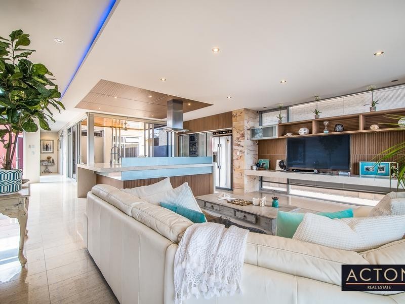 20 ALEXANDRIA VIEW., Mindarie WA 6030