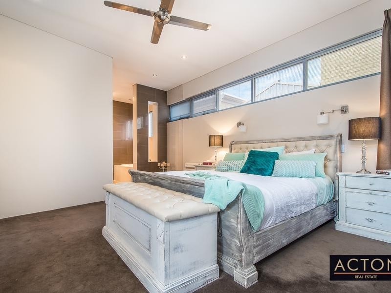 20 ALEXANDRIA VIEW., Mindarie WA 6030