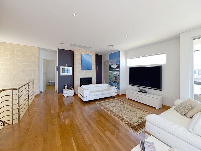 3/8 AVONMORE TERRACE, Cottesloe WA 6011