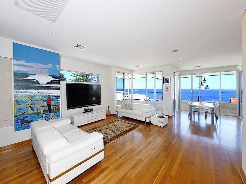 3/8 AVONMORE TERRACE, Cottesloe WA 6011