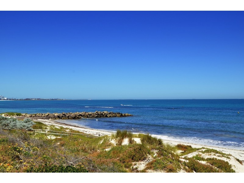 3/8 AVONMORE TERRACE, Cottesloe WA 6011