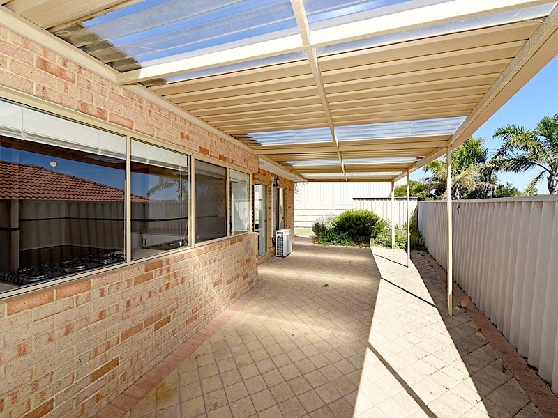 74 Stonehaven Parade, Kinross WA 6028