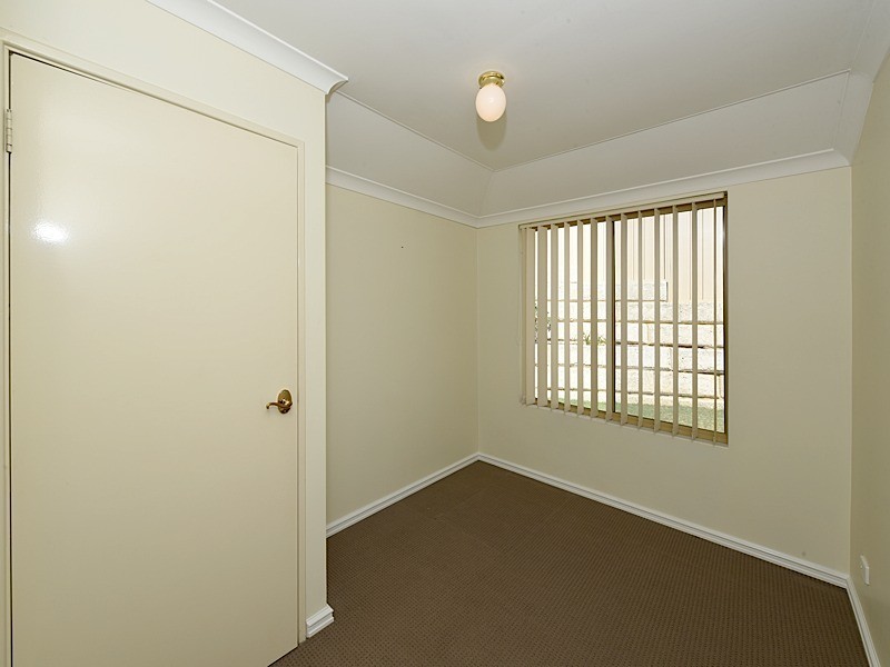 74 Stonehaven Parade, Kinross WA 6028