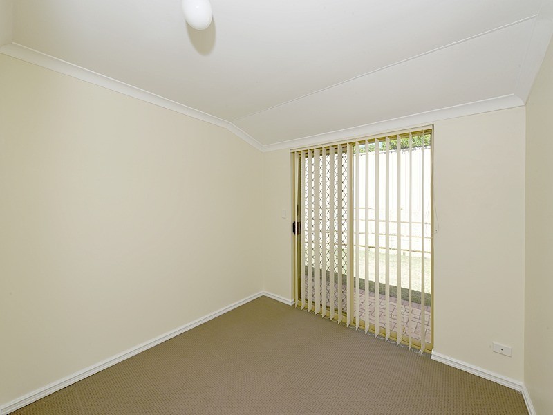 74 Stonehaven Parade, Kinross WA 6028