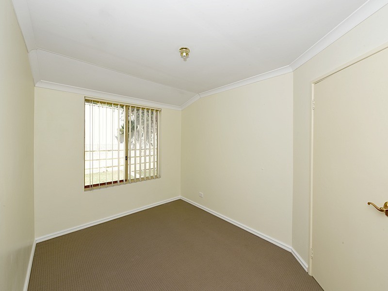 74 Stonehaven Parade, Kinross WA 6028