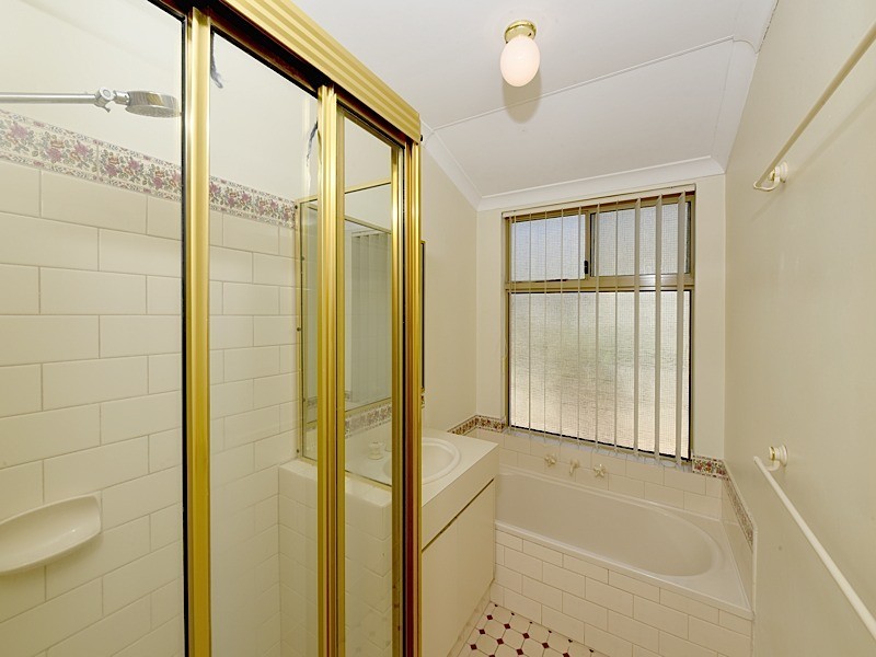 74 Stonehaven Parade, Kinross WA 6028