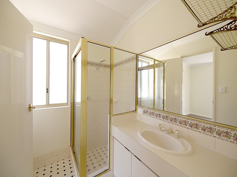 74 Stonehaven Parade, Kinross WA 6028