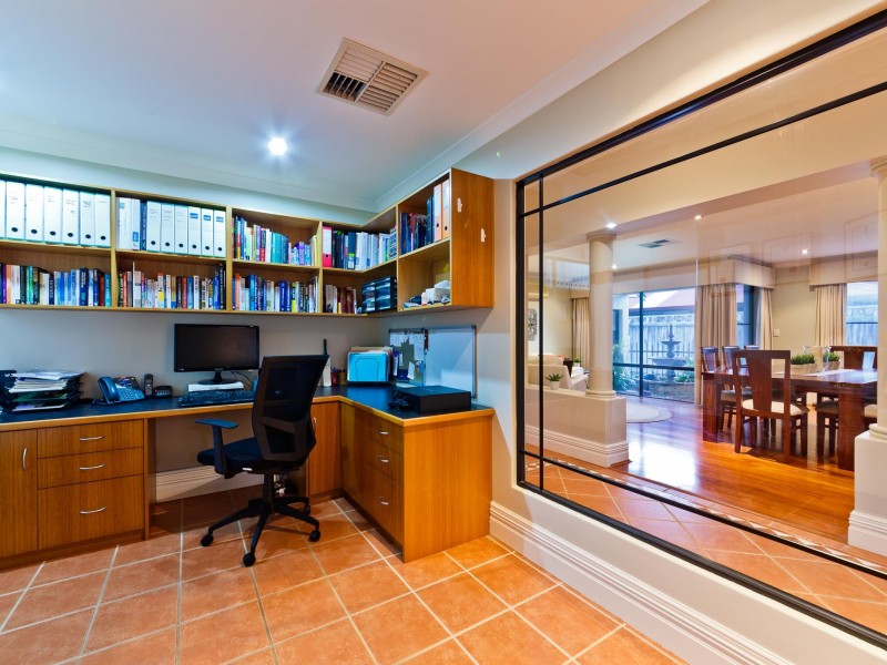 34 Centennial Gardens, Hillarys WA 6025