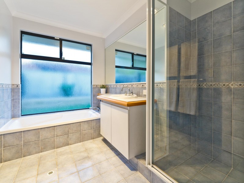 34 Centennial Gardens, Hillarys WA 6025