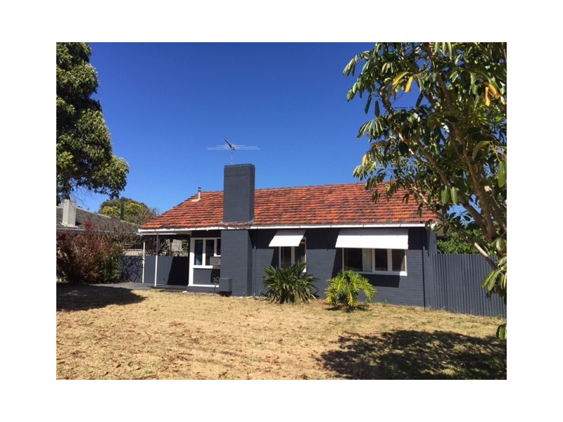 71 Redmond Road, Hamilton Hill WA 6163