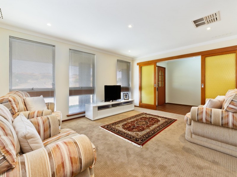 73 Cook Avenue, Hillarys WA 6025