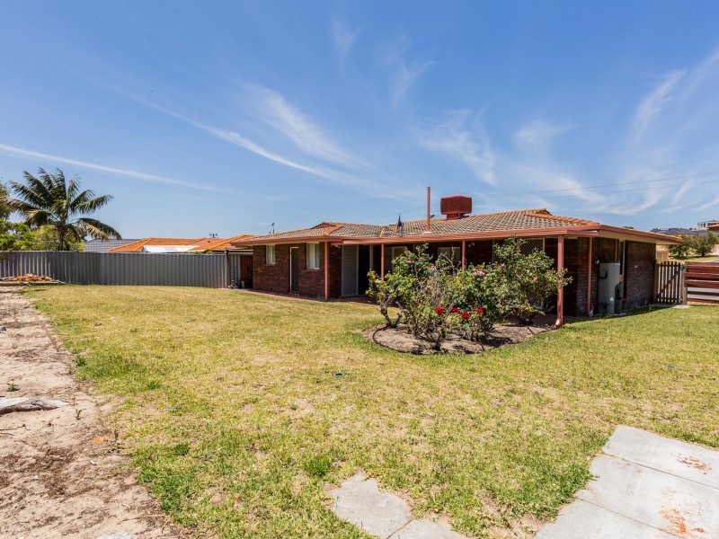 73 Cook Avenue, Hillarys WA 6025