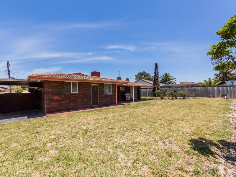 73 Cook Avenue, Hillarys WA 6025